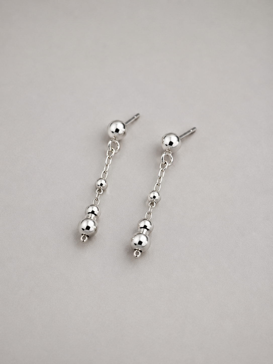 Aretes Nova