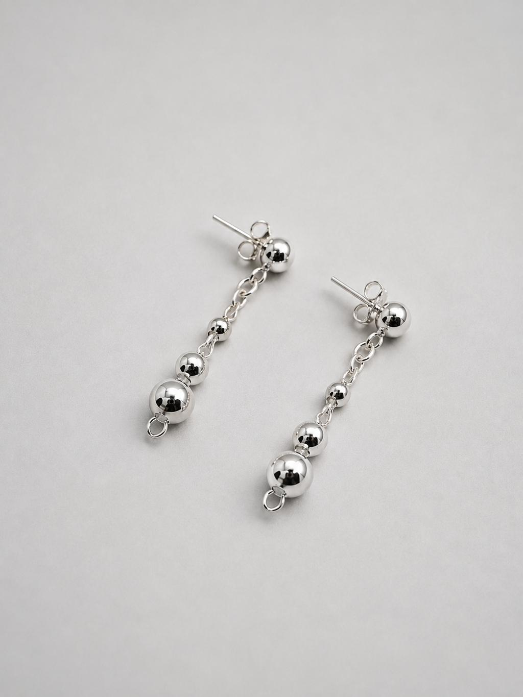 Aretes Nova